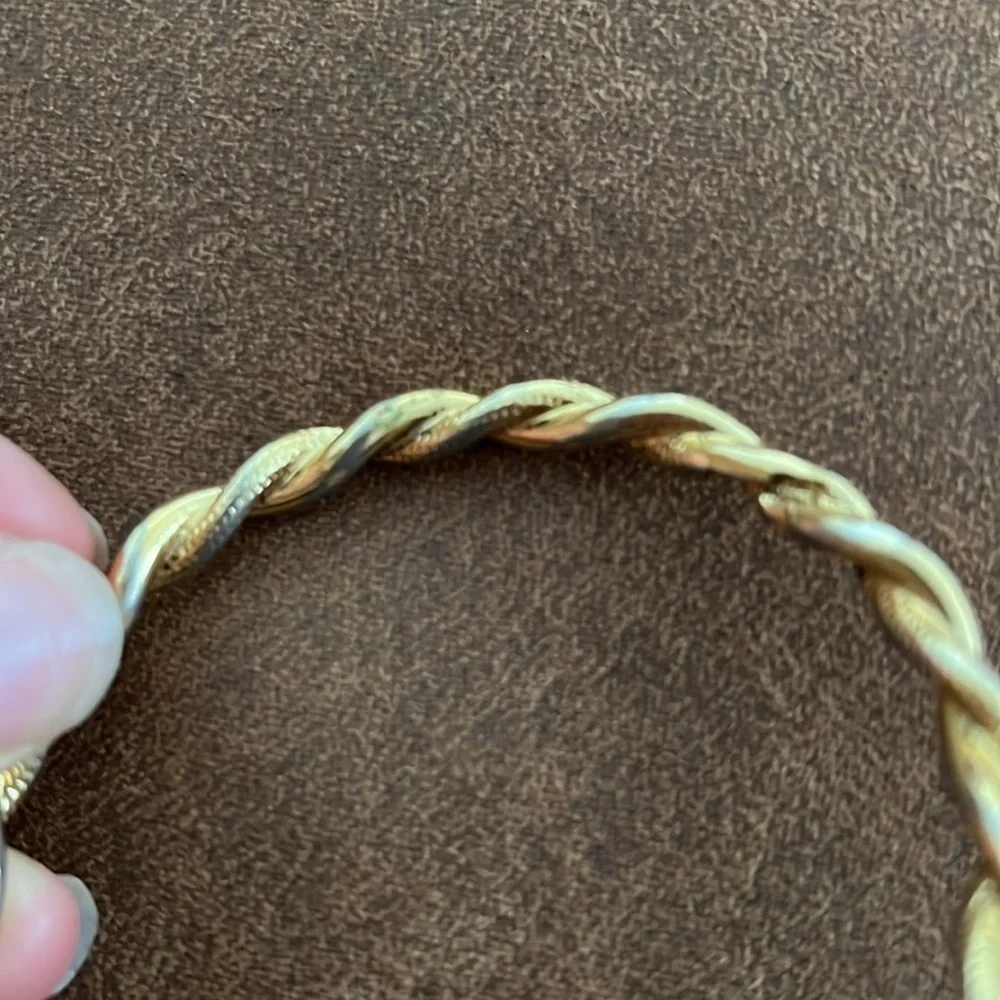 TWISTED Monet Vintage Golden Bangle